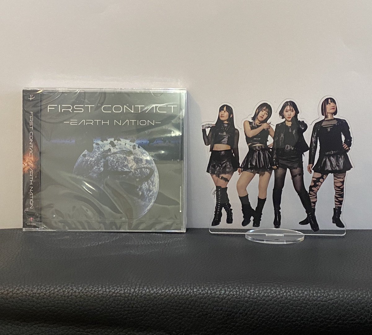 FIRST CONTACT tweet media