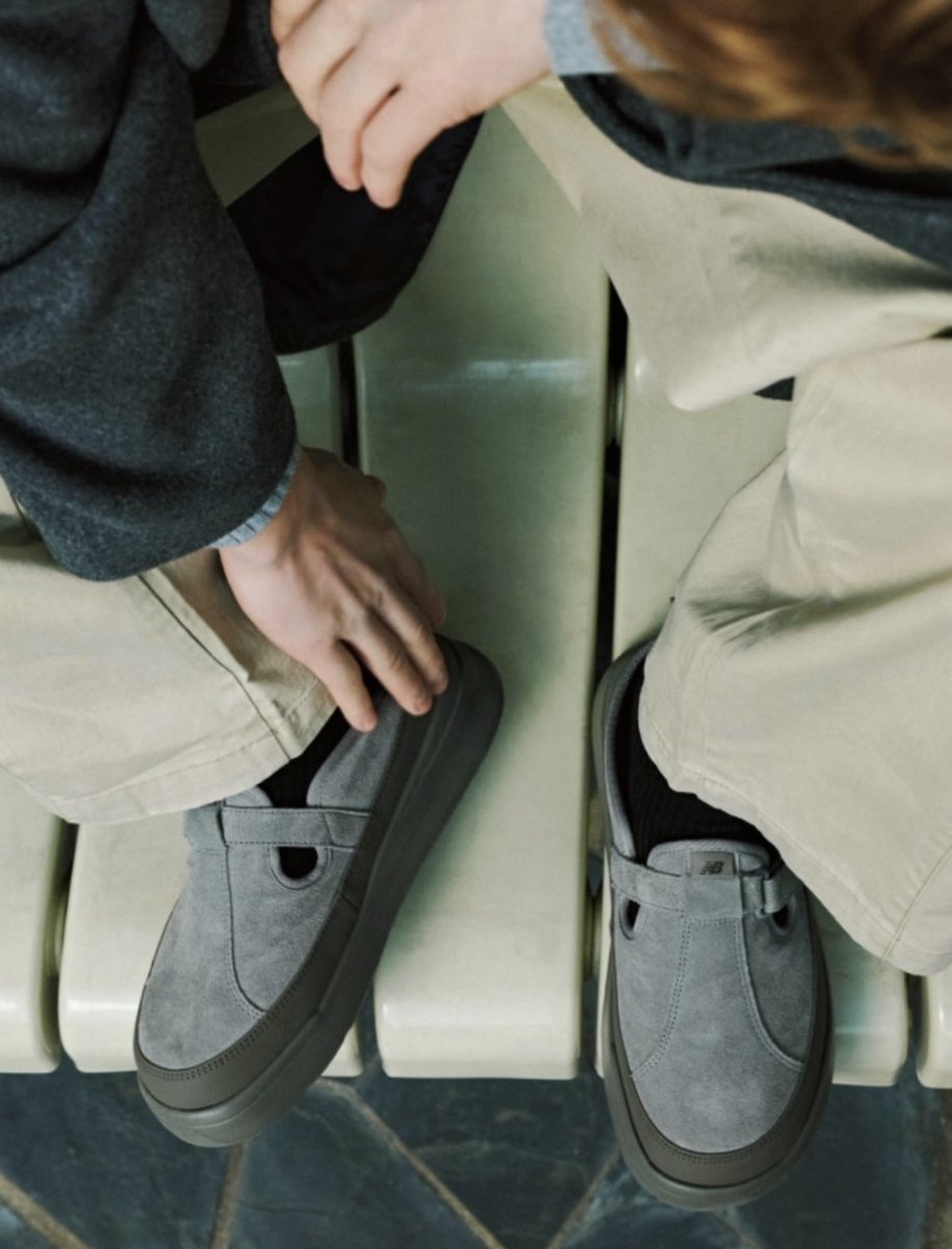 S_HangerLuck's tweet image. New Balanceのミュール可愛すぎる..。