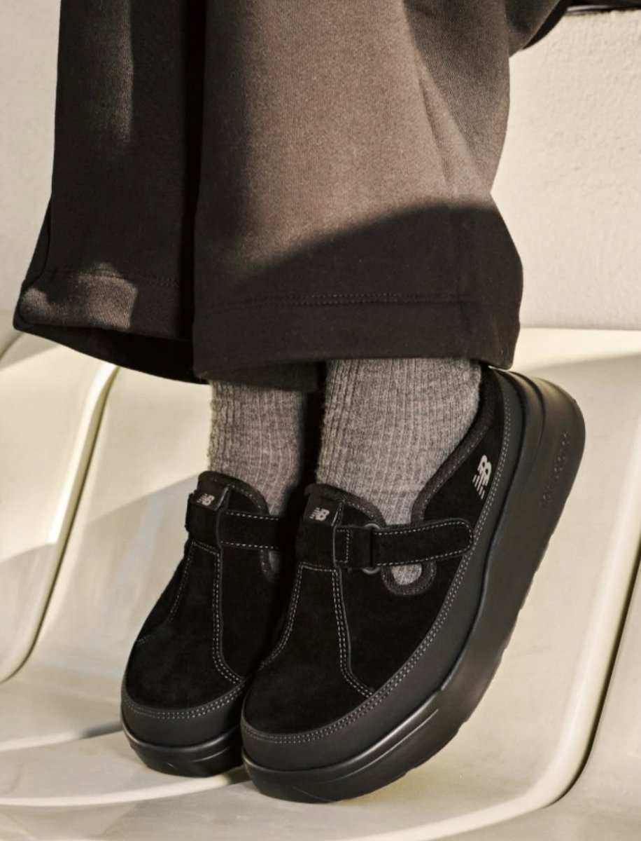 S_HangerLuck's tweet image. New Balanceのミュール可愛すぎる..。