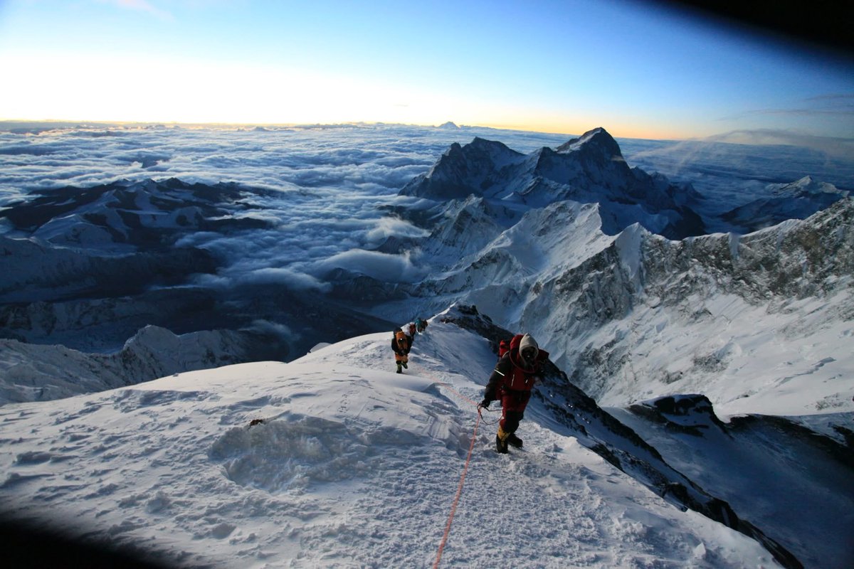 nepaltourismb's tweet image. Moments in the mountains: Being in the mountains is more than adventure; it is a journey of self-discovery and a test of human limits. Sharing these timeless memories from the archives. 🏔️✨

#WellnessWednesday #LifetimeExperiences #NepalNOW 

📸: Billie Bierling