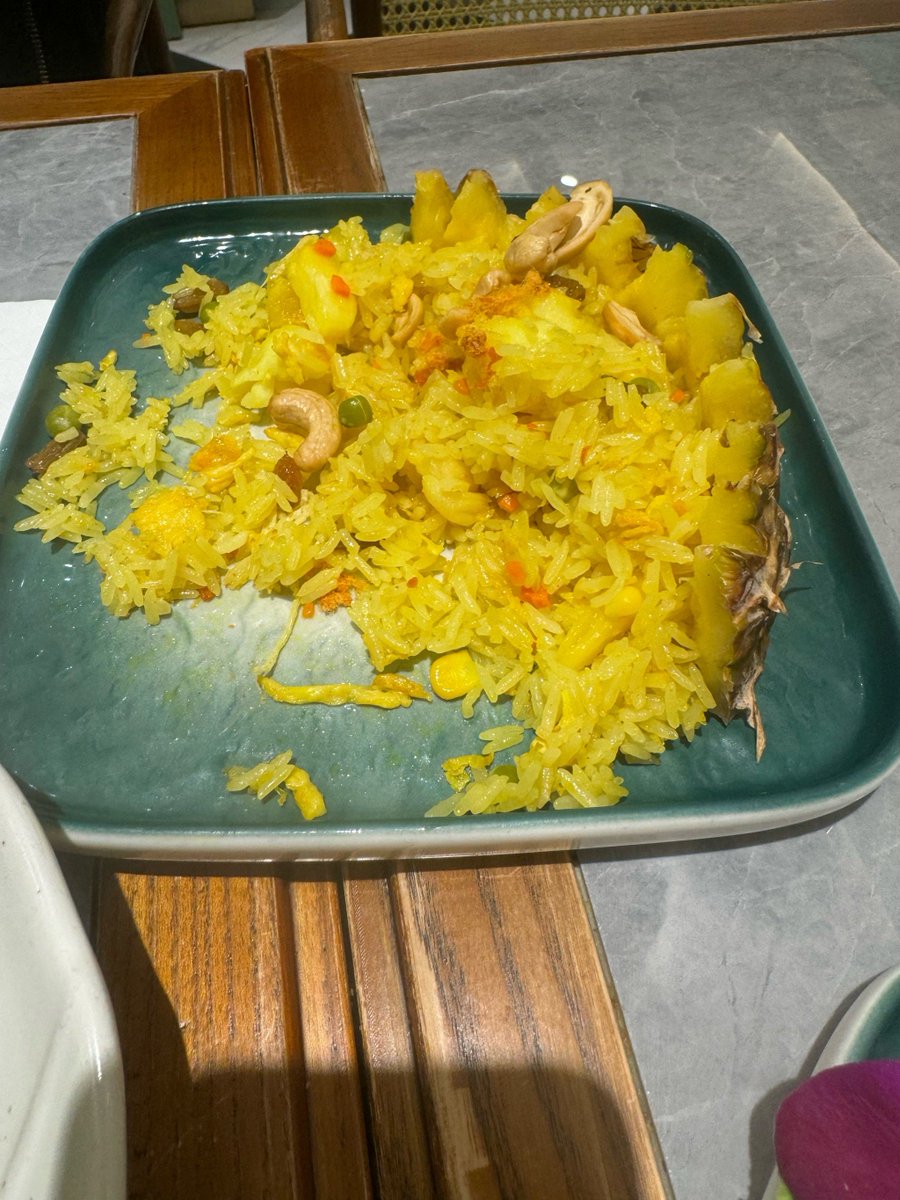 Florian Kronawitter /secretary tweet media