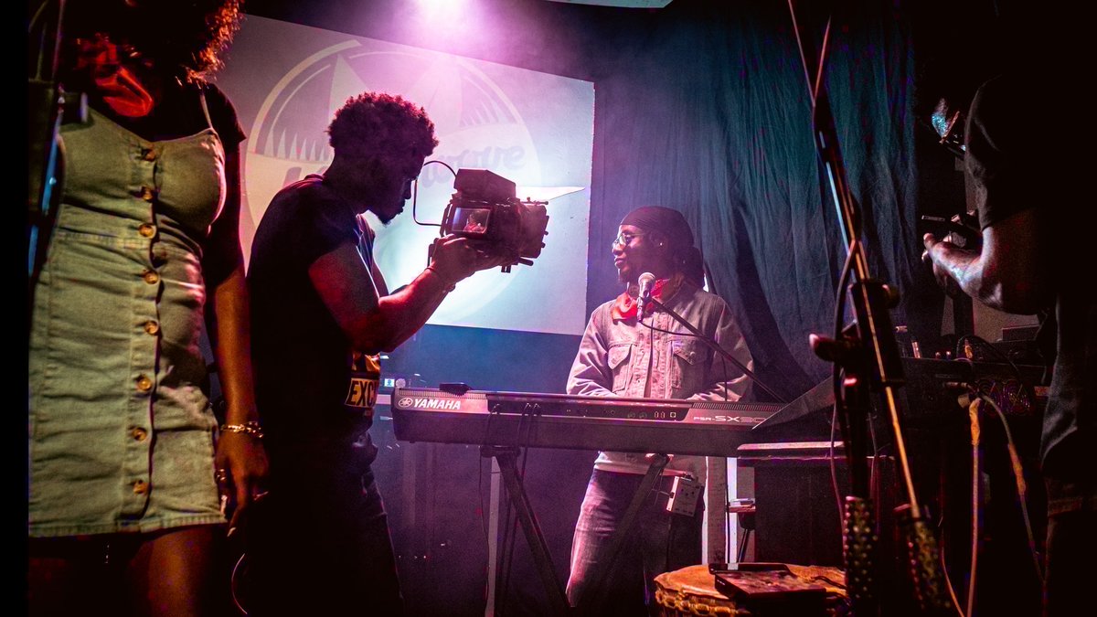 Up High Lab tweet media