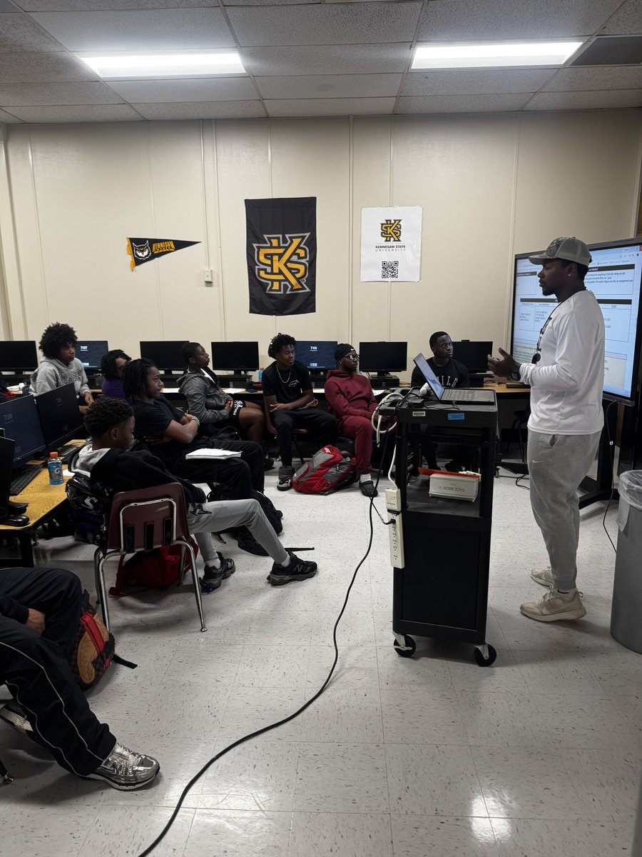 Coach Marcus Washington tweet media