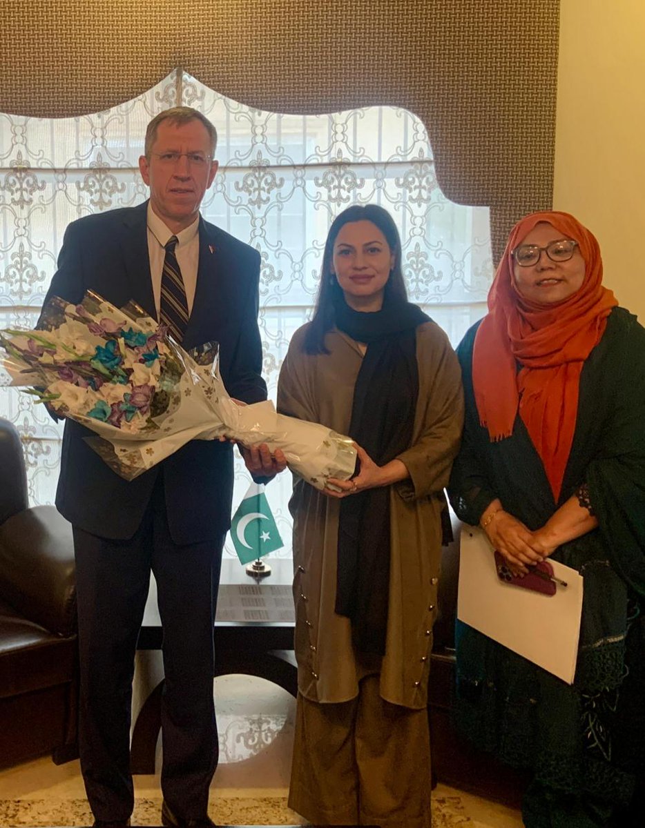 Committees of NA tweet media