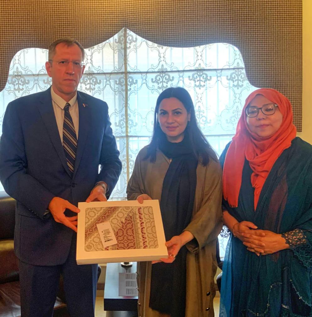 Committees of NA tweet media