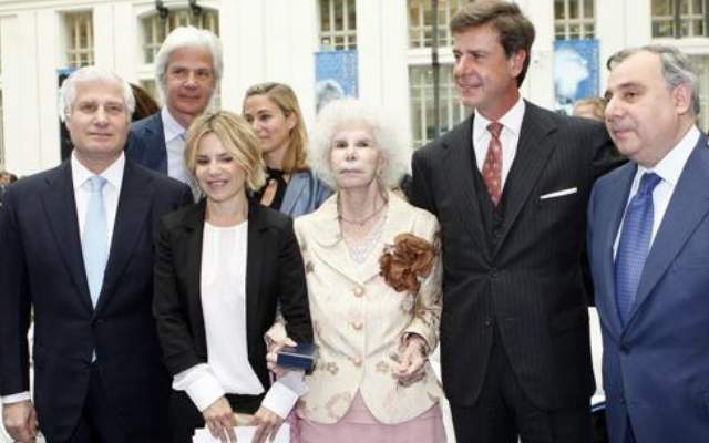 La Guardia Civil ha cifrado en 5M€ el beneficio ilegal de los ladrones de la Casa de Alba por los pozos clandestinos en su finca robando más de 6.600 millones de litros de Doñana. Pues un juez ha evitado que tengan que comparecer en los juzgados por este crimen medioambiental.