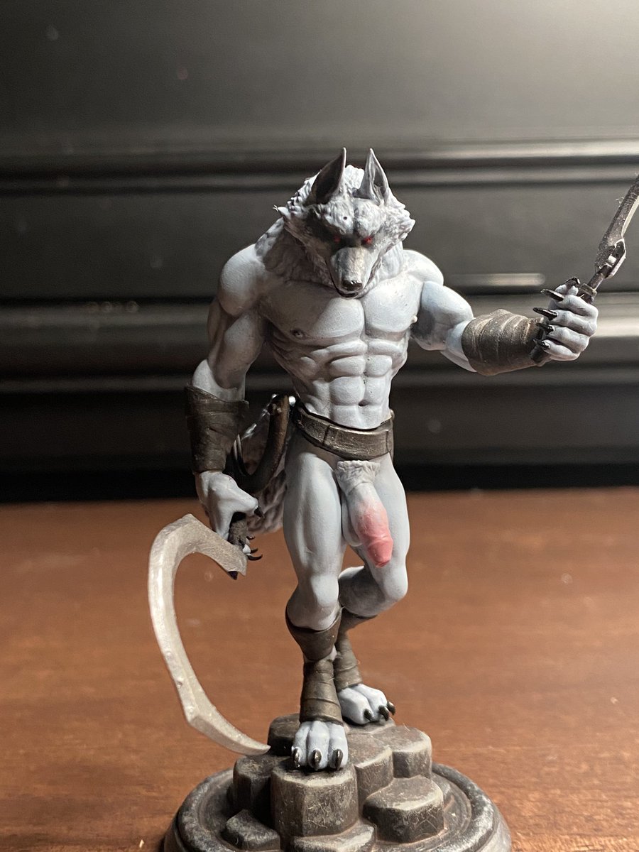 saucyeel's tweet photo. What I'm doing when I'm not working on pins 🐺 

I found this sexy model kit of my favorite sadistic wolf and couldn't wait to put it together and paint it 🎨 🖌️ 

#thelastwish #pussinboots #furryart https://t.co/N9Icn544Pz