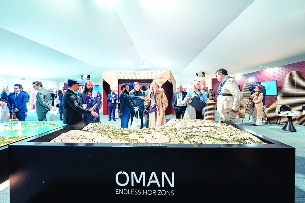 OmanEPress's tweet photo. سلطنة عُمان تستعرض فرص الاستثمار العمراني في "ميبيم 2026" بفرنسا

#جريدة_عُمان 
 https://t.co/3Sz5XmCuFE https://t.co/fRwP6o41dQ