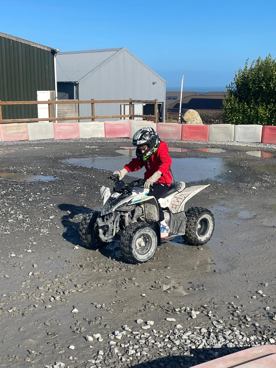 St.Brides Primary tweet media