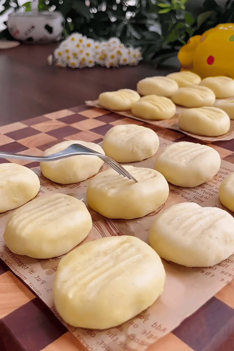 MciheaI Eiesnberg tweet media