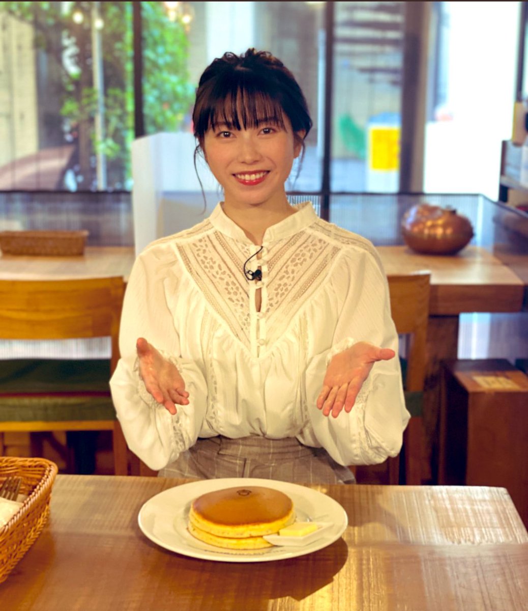 Kiyo6237yui's tweet photo. #ニローニタイム #横山由依 
どうぞお食べ？😅 https://t.co/mn4pMJJBSs