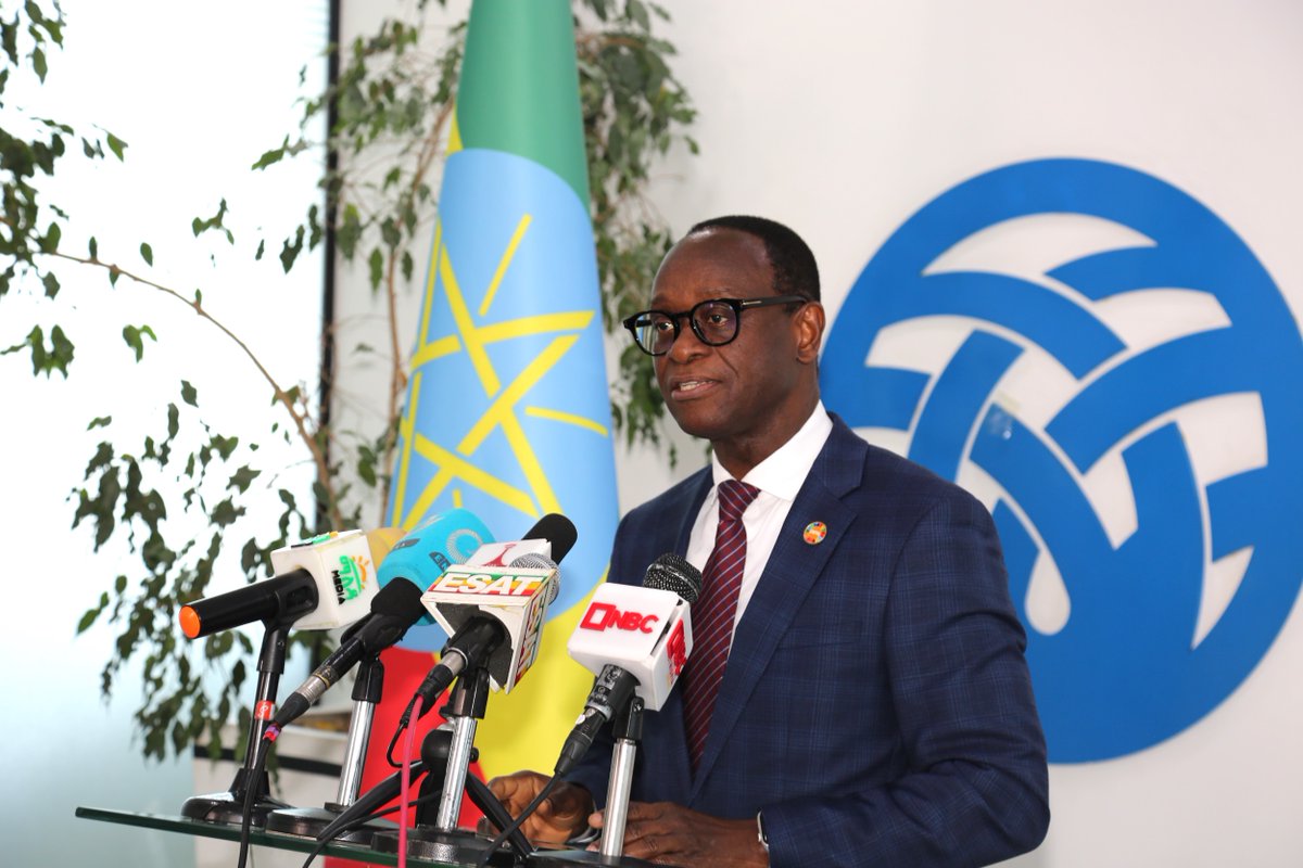 UNFPAEthiopia's tweet photo. @FMoHealth &amp; partners, including UNFPA, signed the RMNCH Compact to strengthen services for women, newborns &amp; children 
"The Compact reflects shared determination to save lives built on national leadership, shared responsibility, &amp; mutual accountability,” Minister of Health of 🇪🇹 https://t.co/NicyjPWWSs