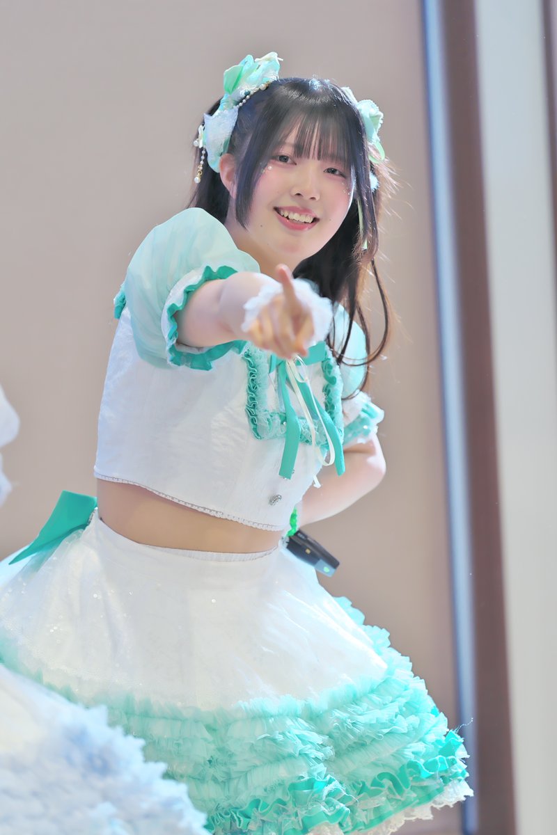 RenarinsP's tweet photo. 羽鳥野めろさん (メランポジューム・2026/3/8 末廣牧場)  
ライブでちゃんとした状況で撮影するのは初めてでしたが、よい感じで撮れました。
#羽鳥野めろ #メランポジューム #α9II #sel70200f28gm2 https://t.co/ojKVS19LdS