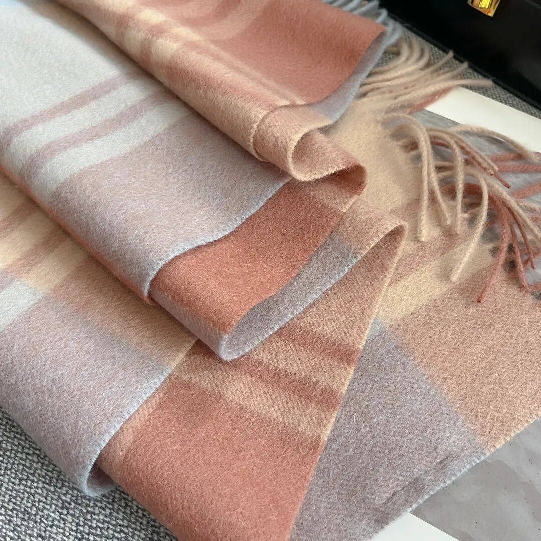 NigelPSuisse's tweet image. "Sort old stuff: keep joy, donate needs, toss clutter. Small steps, big calm!  #DeclutterJoy"