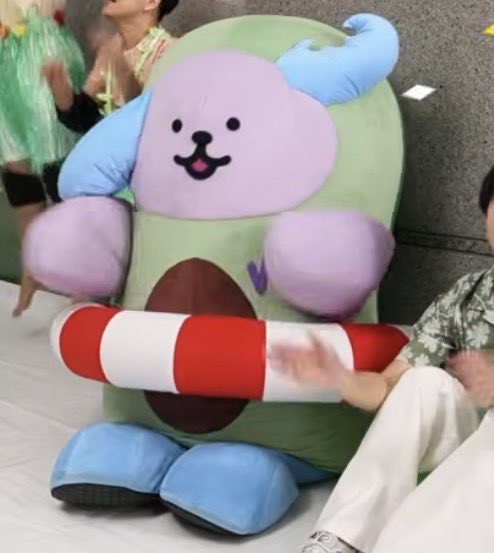 นั่งจุ้มปุ้กเหมือนกันเยยหนิ 🫳🏼

JIMMYSEA AVOCEAN WAVES OF LOVE

 #ARMSHAREEP199