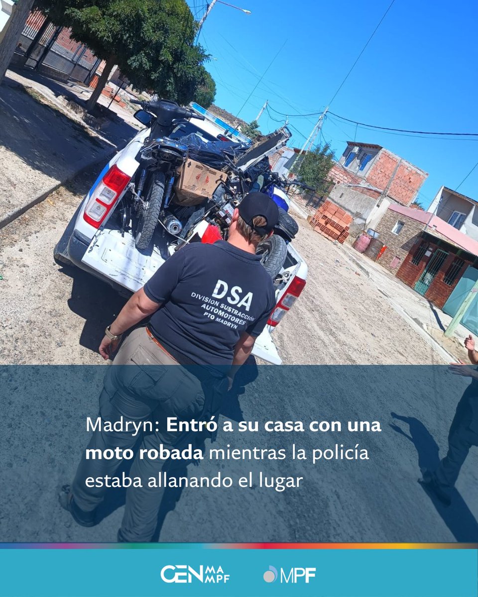 Fiscalía recuperó varias motos robadas durante un allanamiento en Puerto Madryn

El sospechoso entró a la casa con otra moto robada mientras la policía estaba allanando el lugar. 

Nota completa en mpfchubut.gov.ar/centro-de-noti…
