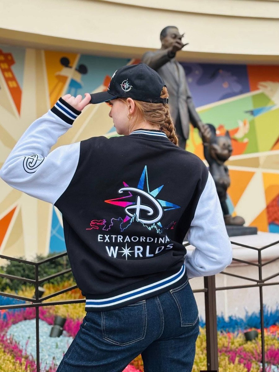 Salon Mickey tweet media