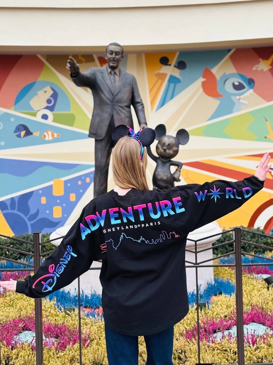 Salon Mickey tweet media