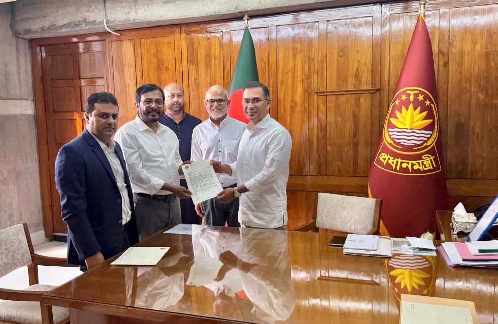 AB Party delegation led by its Chairman, Mojibur Rahman Monju, met with Rt. Hon. Prime Minister, <a href="/trahmanbnp/">Tarique Rahman</a> <a href="/bangladesh_pmo/">PMO Bangladesh - প্রধানমন্ত্রীর কার্যালয়</a>, on Wednesday afternoon at his parliamentary office. AB Party, in its written memorandum, calls for building all-party national consensus as regard to July