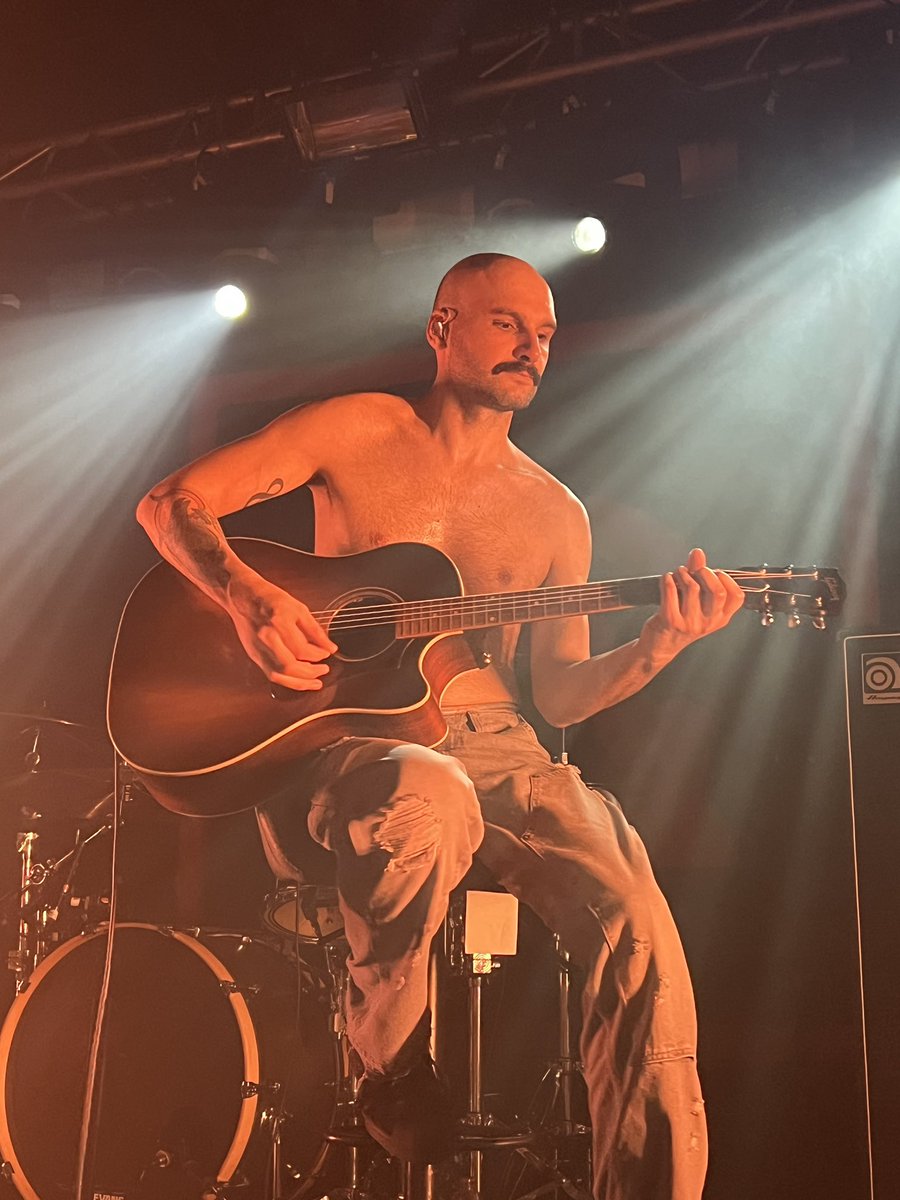 manon ◟̽◞̽ ✮˖ ࣪ tweet media