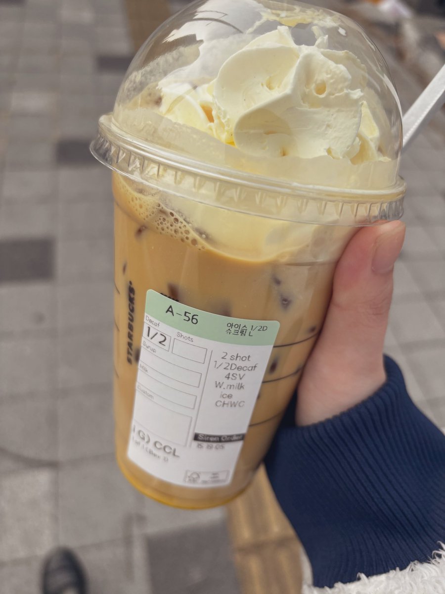 ᴬᴹᴼᴿ౨९ tweet media