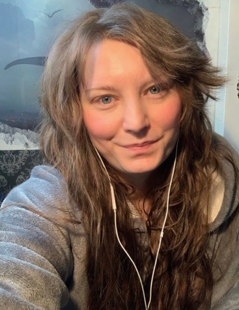 ellie b. tweet media