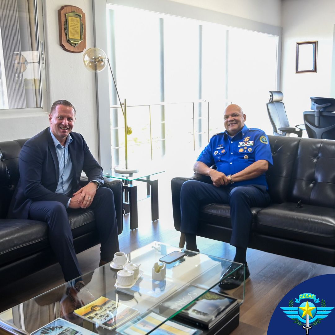 Cuerpo Especializado en Seguridad Aeroportuaria tweet media