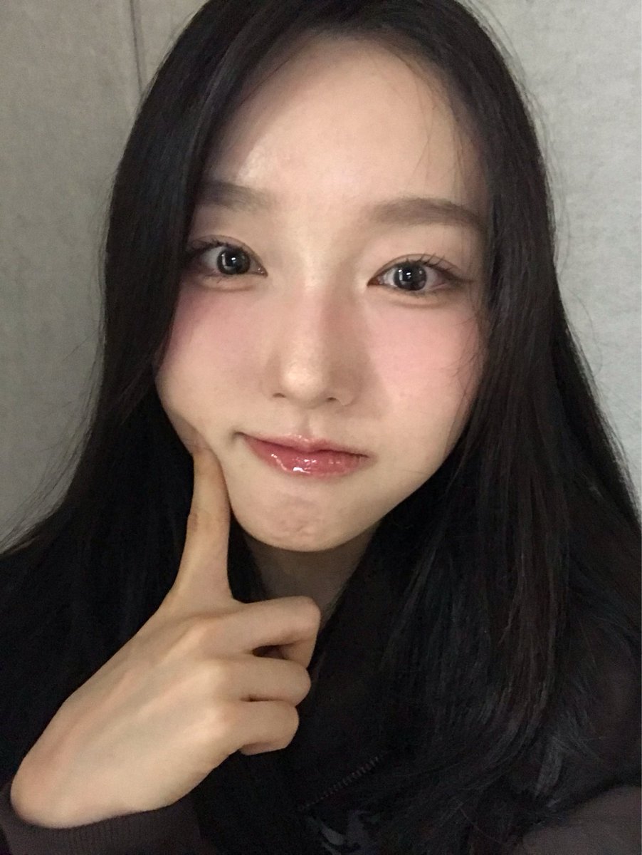 gowon media tweet media