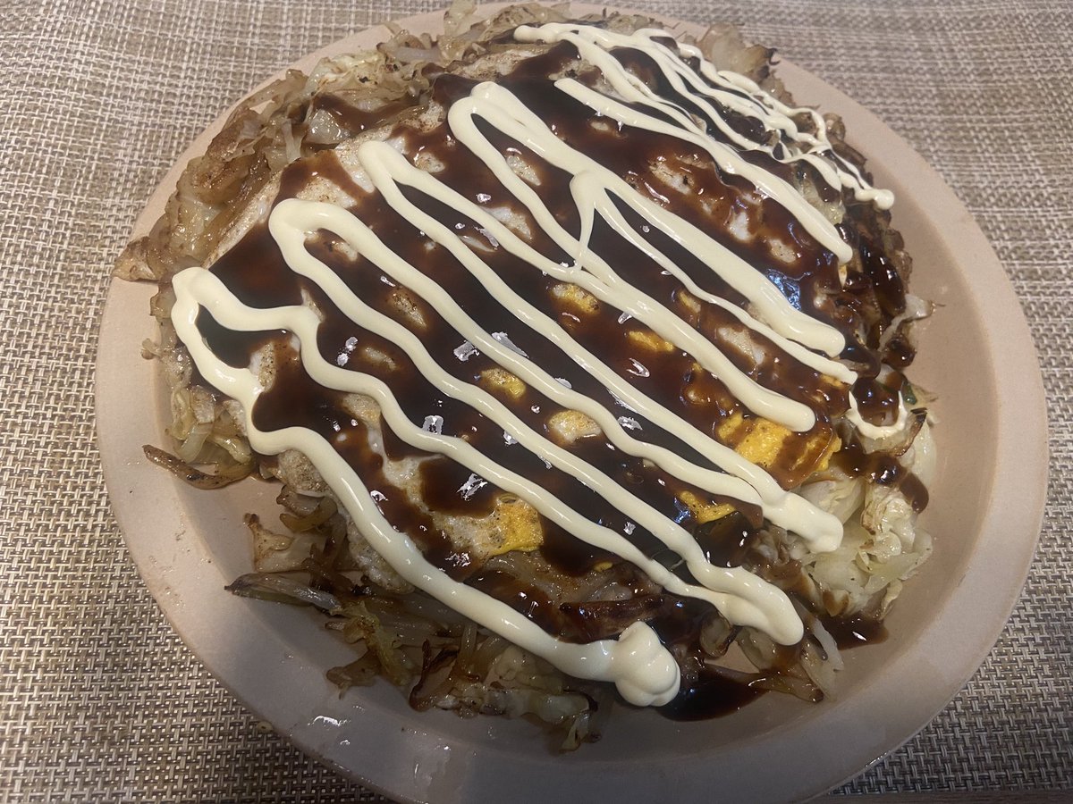 nikki720457's tweet photo. 関西に来て
広島のお好み焼き
お店がなかなか無くて，，
無性に食べたくなり
フライパン2個で　できました
ああ　ふるさとの味。。。
#休み #晩ごはん #料理好きな人とつながりたい https://t.co/P38zgJbs41