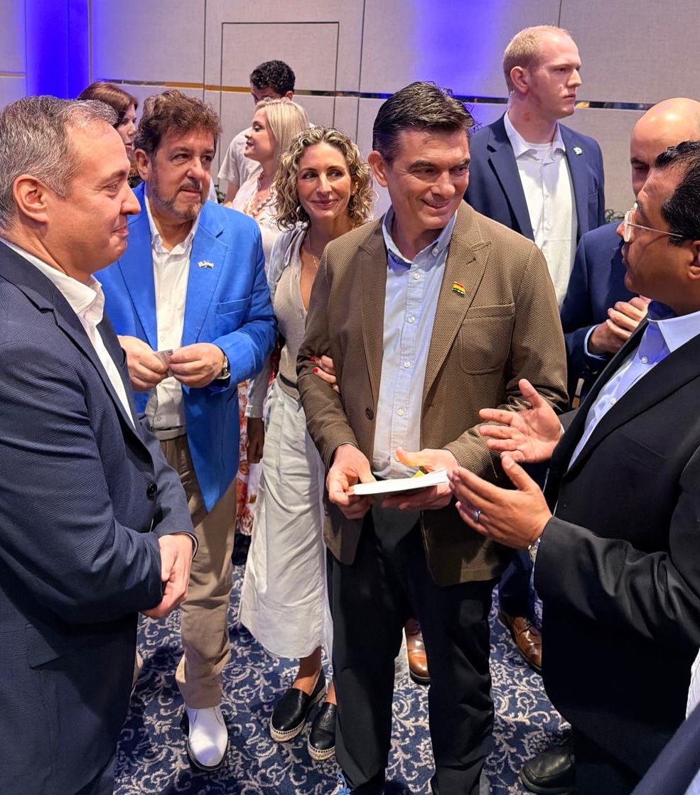 Relial Red tweet media