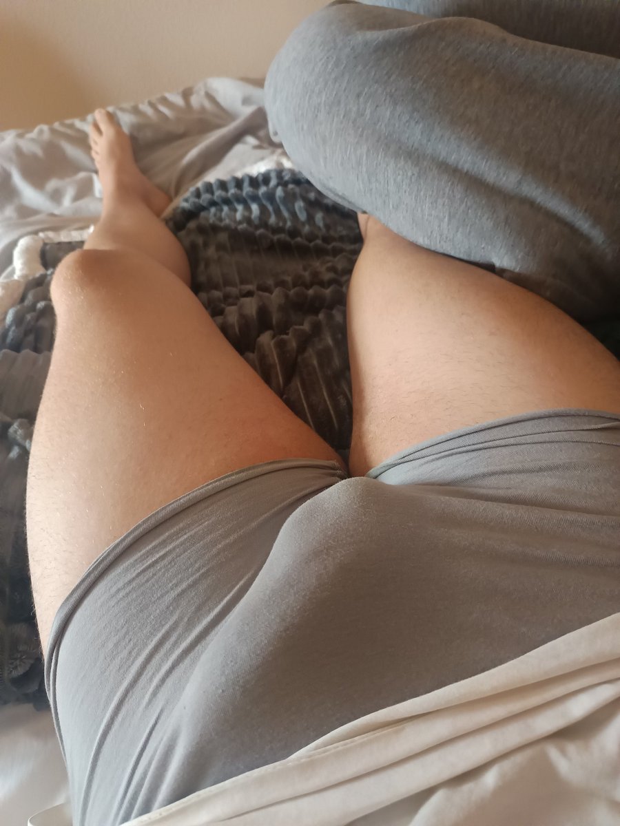 FreakyRed tweet media