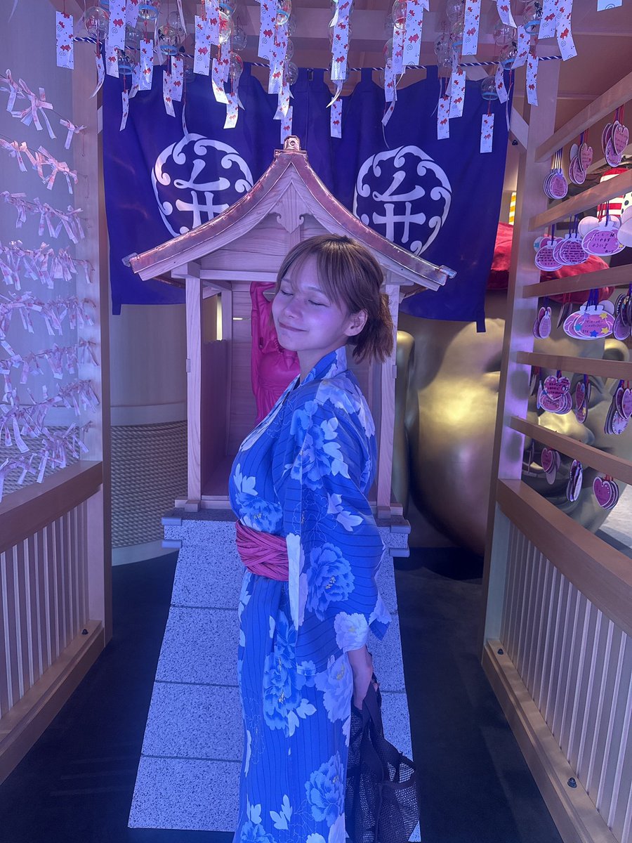 lizpechi tweet media