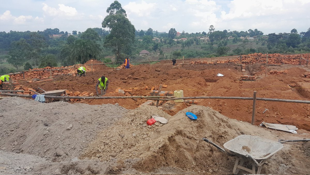 ShariConsGrpLtd's tweet photo. After leveling, we did set out for our new residential structure in areas of Western Uganda. Work at the foundation building currently. Reach out to us 0775467796 for such services. 
#Sharie_Constructions_Group_Ltd https://t.co/Hzsi65oSvk