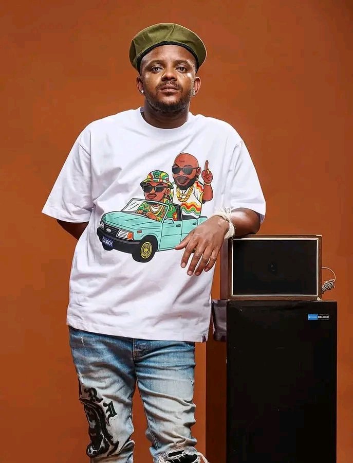 GautengN's tweet photo. kabelomotha_ has unveiled his heart-centered new project 'Tutu', an ode to the woman who started it all: his grandmother. The first single "Impilo @mkeyz_official is live. https://t.co/Ag1F8TNIaW #KabzaDeSmall #Impilo #TutuProject #PianoHub #KingOfAmapiano #SouthAfricanMusic https://t.co/zliJ6GT1ZX