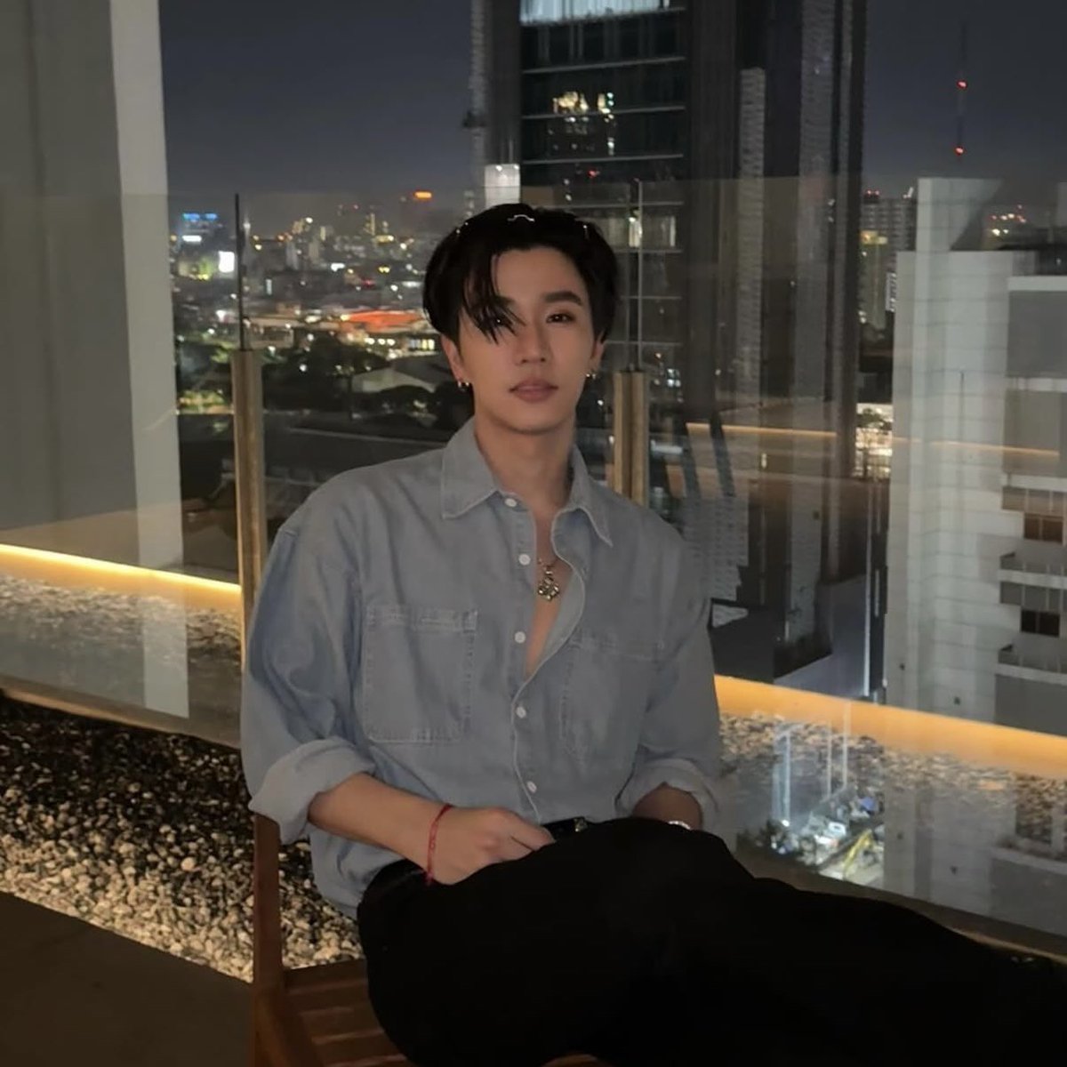 blessing my TL with this fine shit🍷🫦