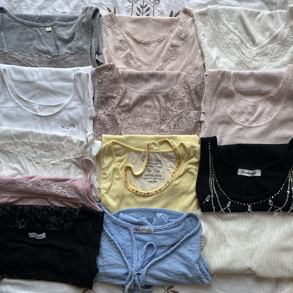 𝒮𝑒𝑒 𝓎𝑜𝓊 𝓉𝑜𝒹𝒶𝓎 ~ 𝟷𝟿.𝟹𝟶 🕰️

<a href="/ll_Little_Lace/">ll.Little_Lace</a> 
𓍱 รับพิมพ์ “f" ใต้โพสต์
𓍱ค่าส่งเหมาๆ 40 baht
กรณีเอฟพร้อมกัน ดูจากเครื่องทางร้านเป็นหลัก🧏🏻‍♂️

#เสื้อผ้ามือสอง #ส่งต่อเสื้อผ้ามือสอง #ส่งต่อเสื้อผ้ามือสอง #เสื้อผ้าน่ารัก #สายเดี่ยวลูกไม้ #เสื้อผ้าy2k #เสื้อผ้ามือ2