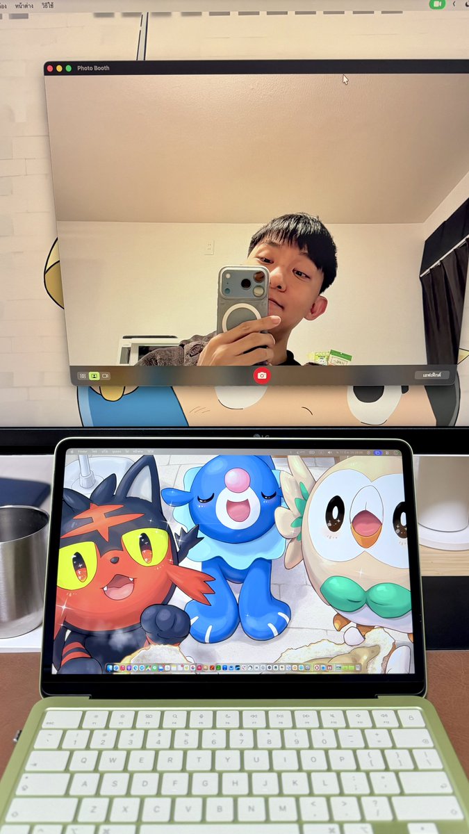 จากที่เล่น MacBook Neo มาวันนี้

- เล่นเน็ต ทำงานทั่วไป ตัดรูป-วิดีโอ 4K ก็แรงสบายๆ ใครอยากฝึกตัดต่อแต่งบน้อยก็ซื้อได้
- The Sims 4 ปรับกราฟฟิกสูงสุด ลื่นหัวแตก ภาพชัด เสียงดี
- รุ่น 256GB ไม่มีสแกนนิ้ว แต่ใช้ Apple Watch ปลดล็อกได้
- กล้องหน้าดีกว่า MacBook Air M1 แต่แย่กว่า M2