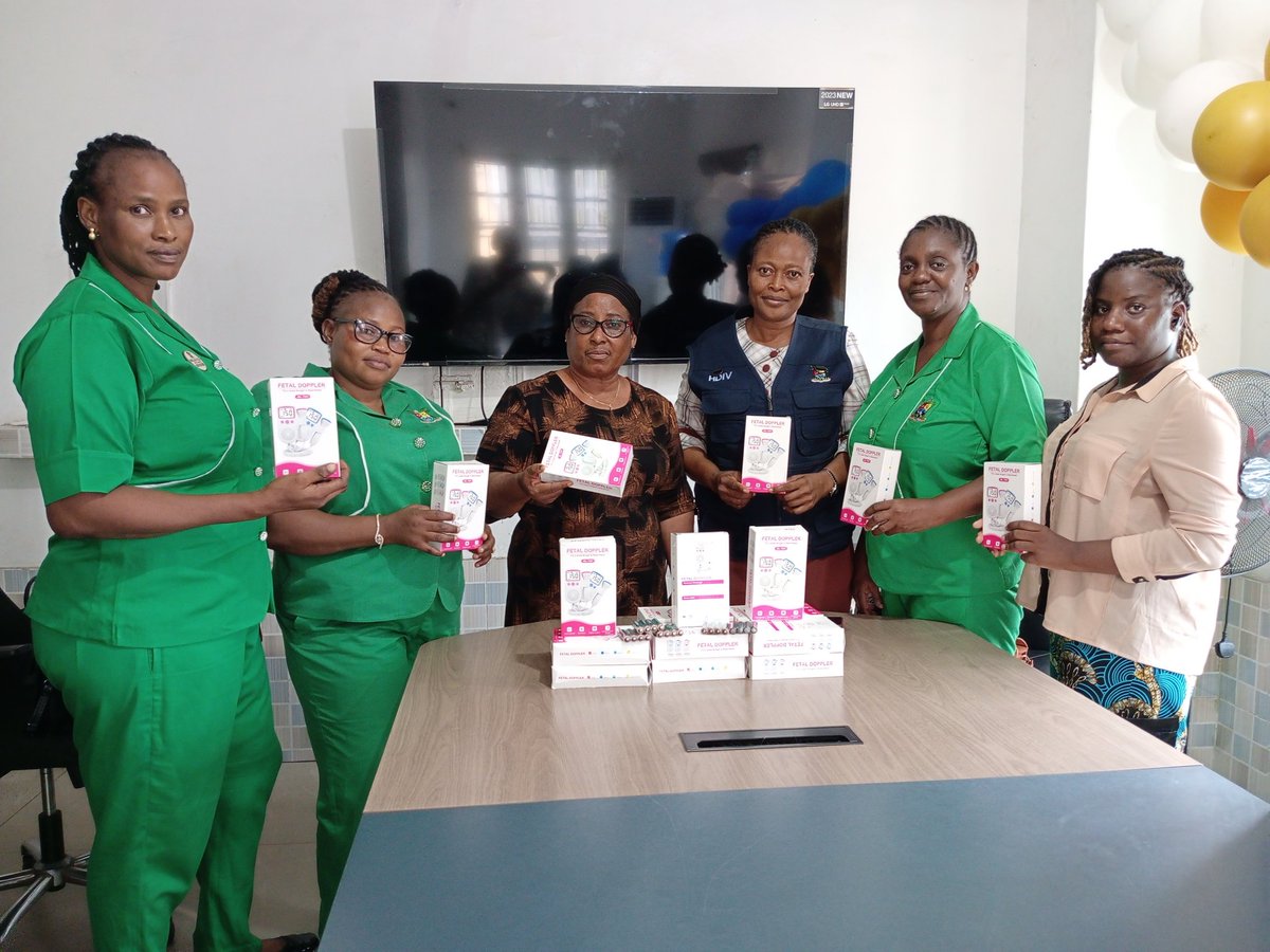 LagHDistrict04's tweet photo. Lagos State Primary Health Care Board donates Fetal Dopplers & Batteries to PHCs' under the District's jurisdiction, to enhance maternal child health services, dopplers are used to detect and listen to baby's heartbeat
#HDIV
#PHCB
#maternalchildcare
#lagosstategovt
@lagoshealth https://t.co/qJDhWHoQKK