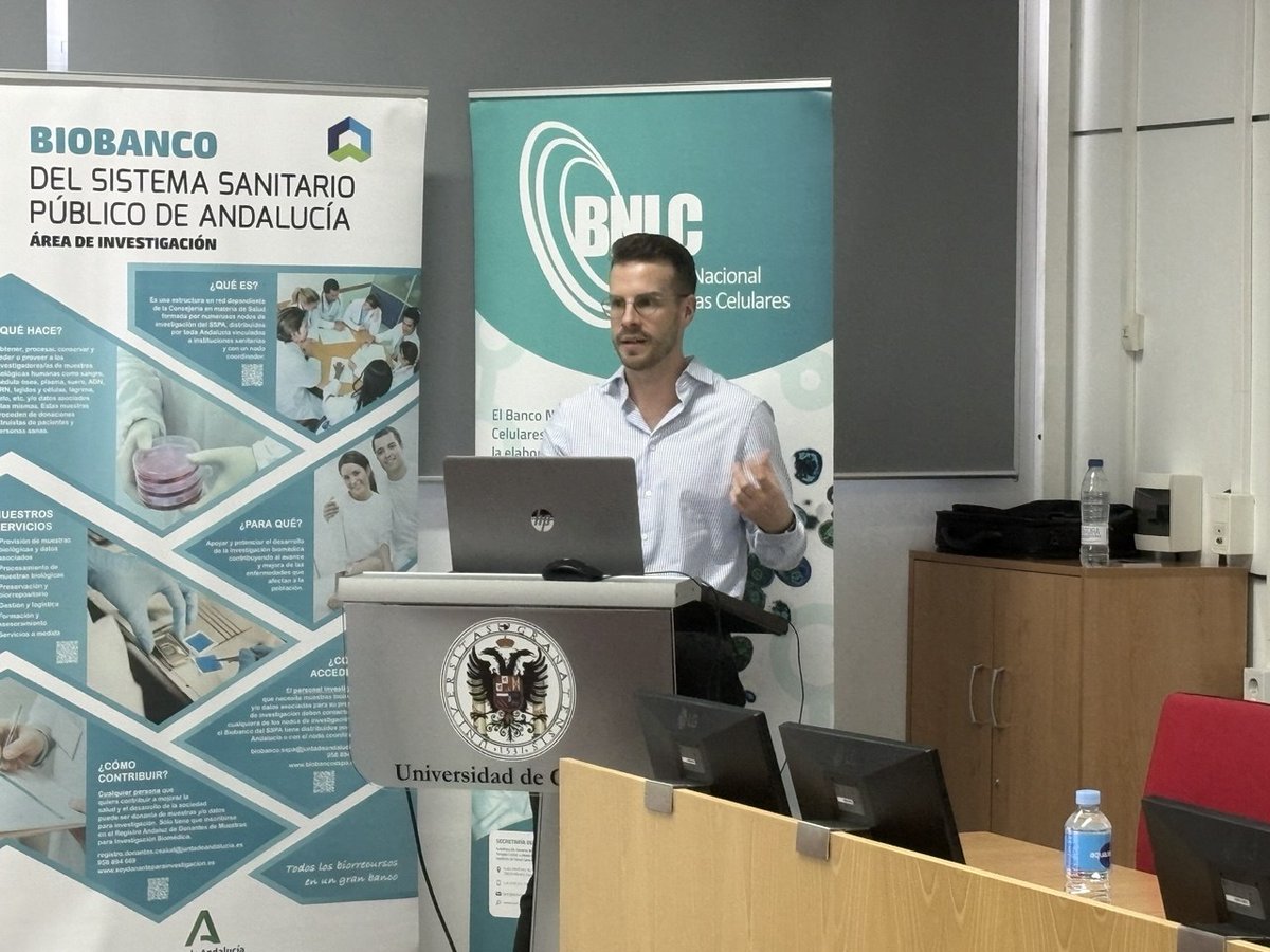 BiobancoDelSSPA's tweet photo. El Dr. Álvaro Plazas de @cabimer nos habla de la "Generación de Organoides Retinianos a partir de Células Madre Pluripotentes"
#Werfen #Deltalab #CyCGranada10 #BNLC https://t.co/rppUzlMmCc