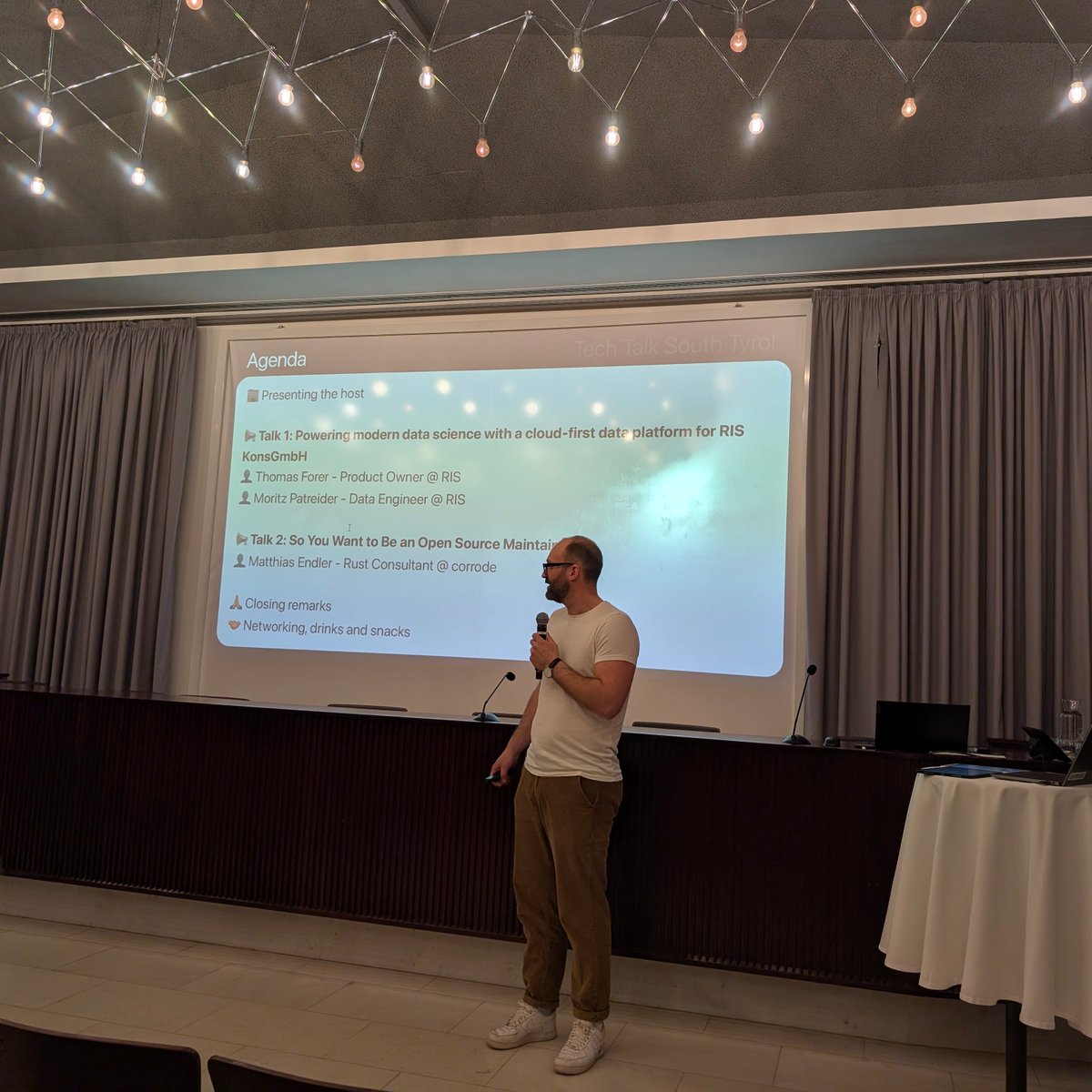 AboutBits tweet media