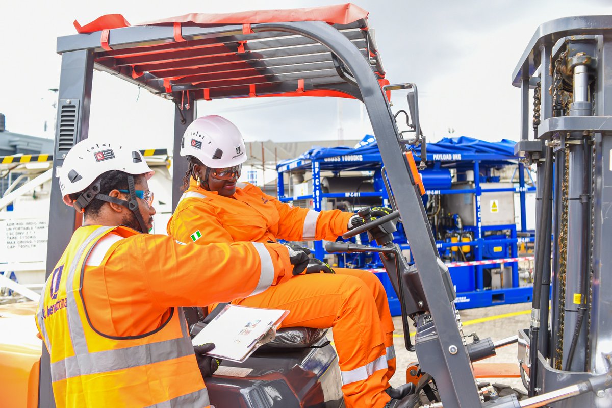 JC International tweet media