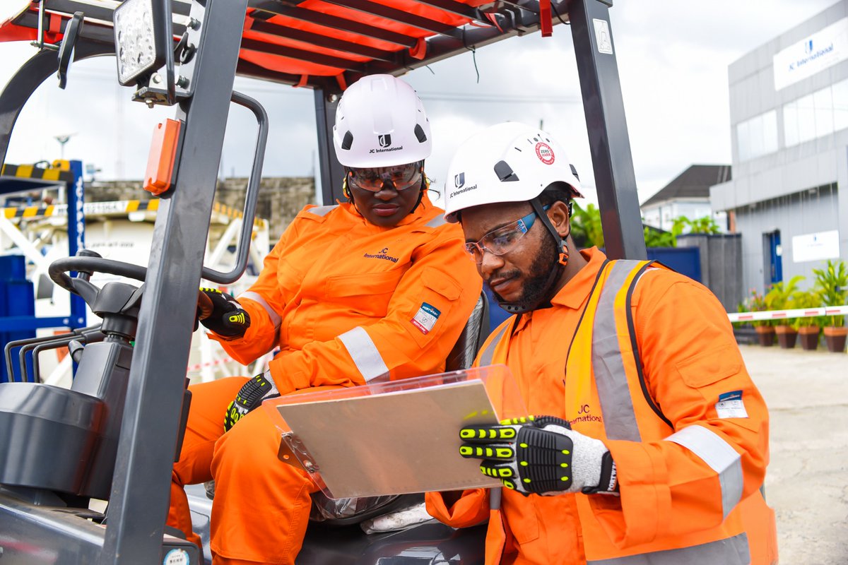 JC International tweet media