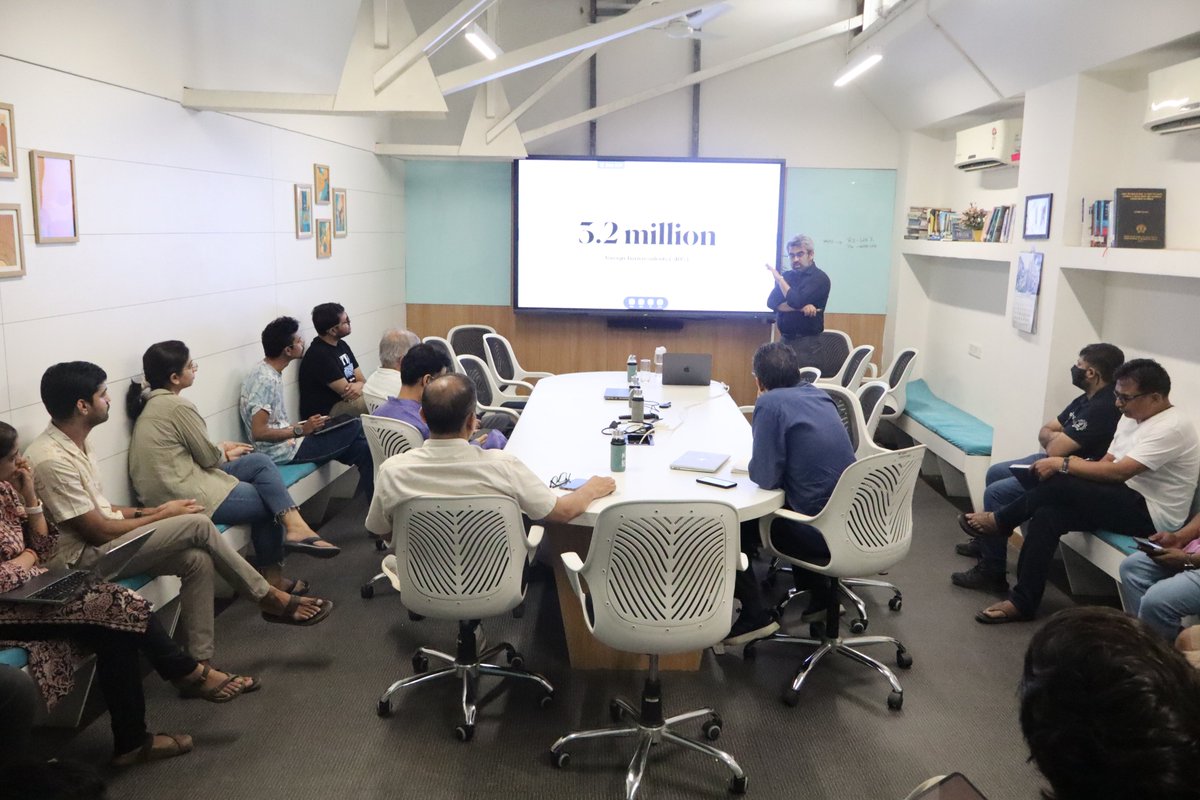 Ashank Desai Centre for Policy Studies, IIT Bombay tweet media