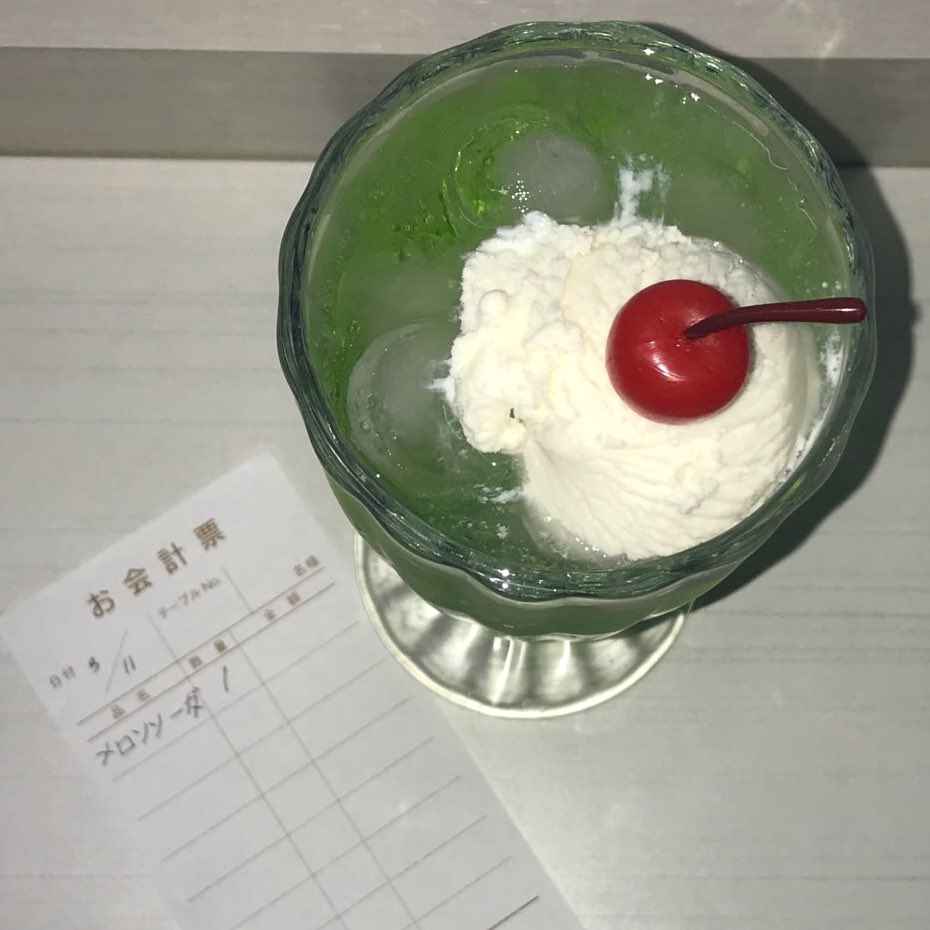 haejume's tweet photo. 홈메이드 멜론소다
달콤한 아이스크림이 킥 ദ്ദി ˉ͈̀꒳ˉ͈́ )✧ https://t.co/WfUkI6mKnQ