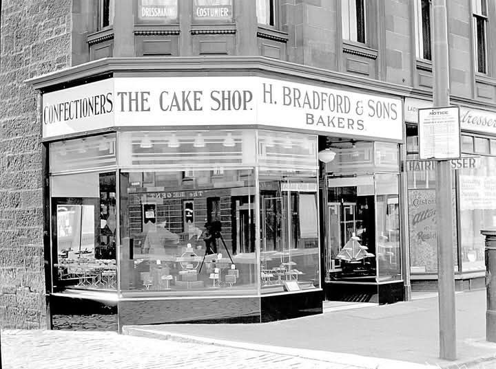 Past Glasgow tweet media