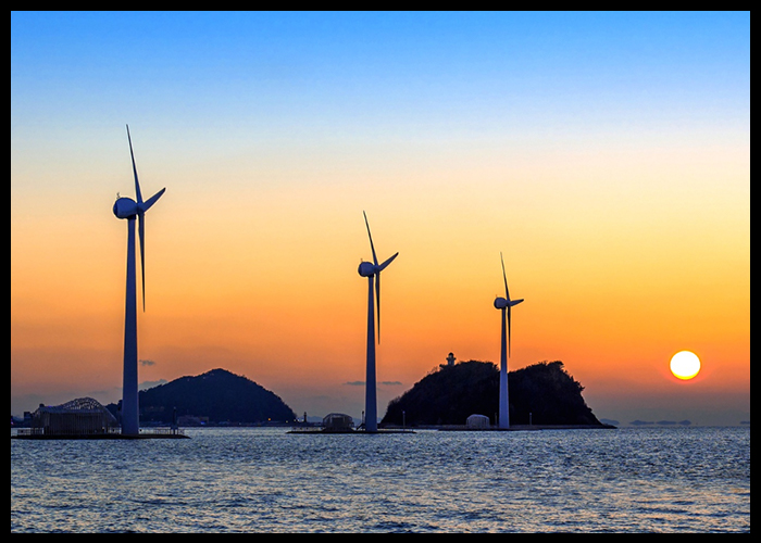 RTTNews's tweet image. UK Govt. Removes Tariffs On Offshore Wind Energy Components dlvr.it/TRQgV7 #WindEnergy #OffshoreWind #CleanEnergy #RenewableEnergy #SustainableFuture