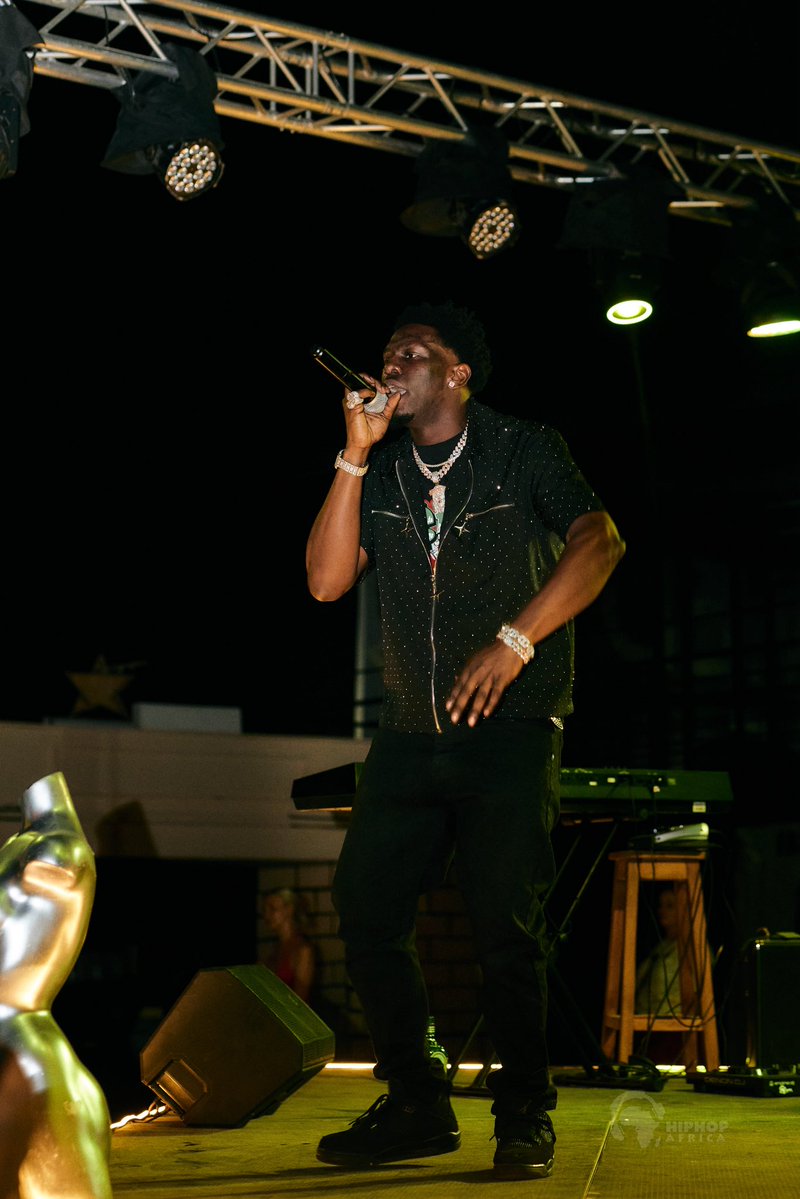 BKABIG64 tweet media