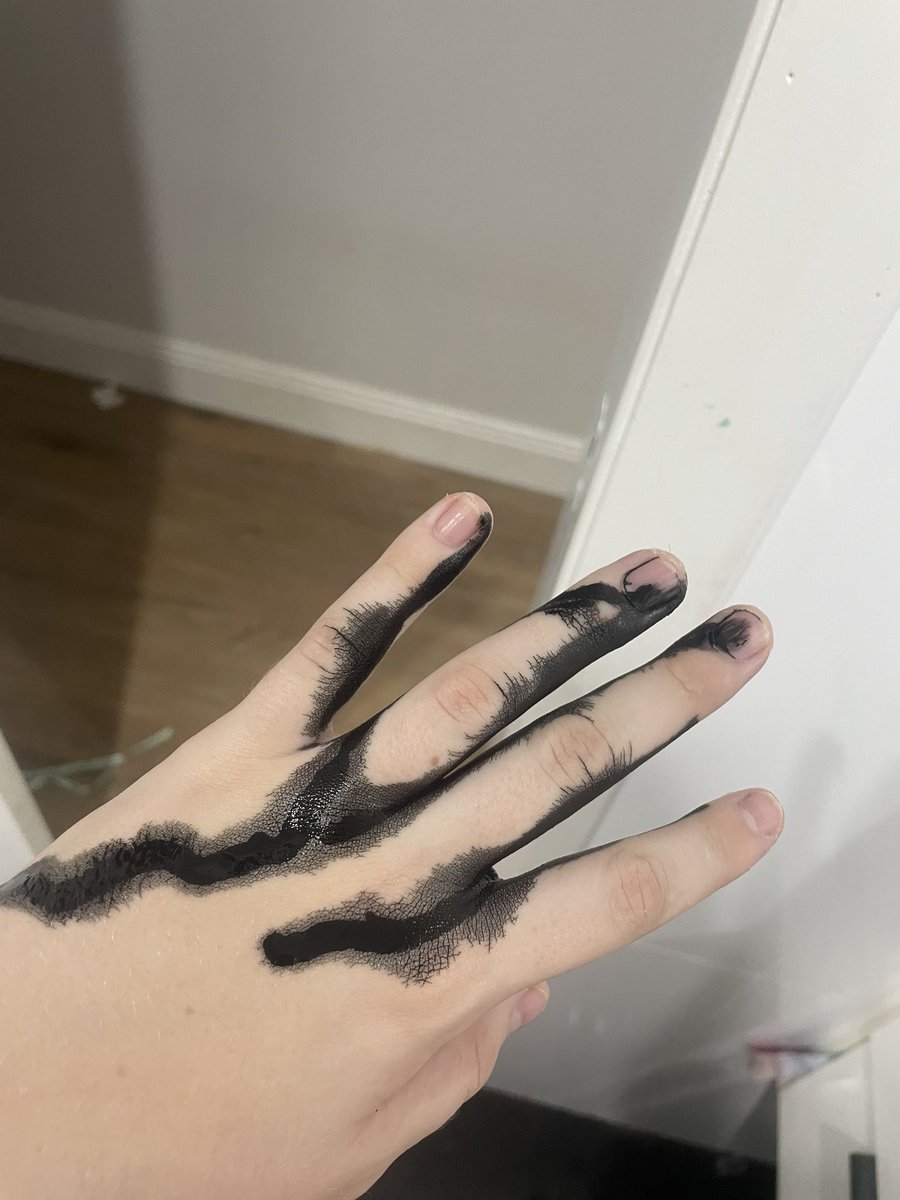 emmy ✩ tweet media