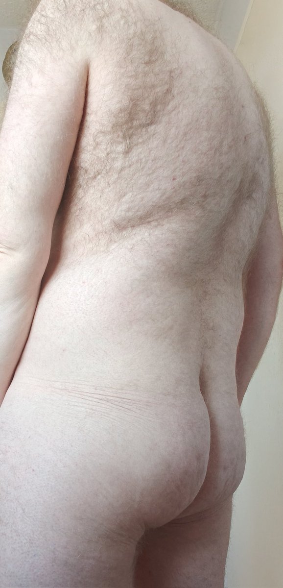 SW012023's tweet photo. @gingerbear254 Hairy enough? https://t.co/QlrEiyfJdM