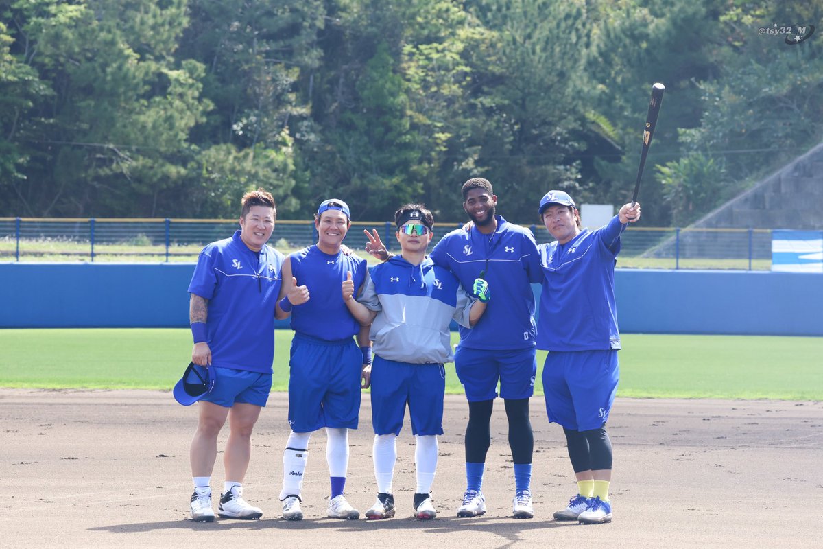 tsy32_M's tweet photo. そいや、あじょし들にはやはり現像写真が一番だったとかいうあれ、、、ほんごんあっぱ配布してくれてありがとう🫶🏻︎ https://t.co/eilPR3L4bQ